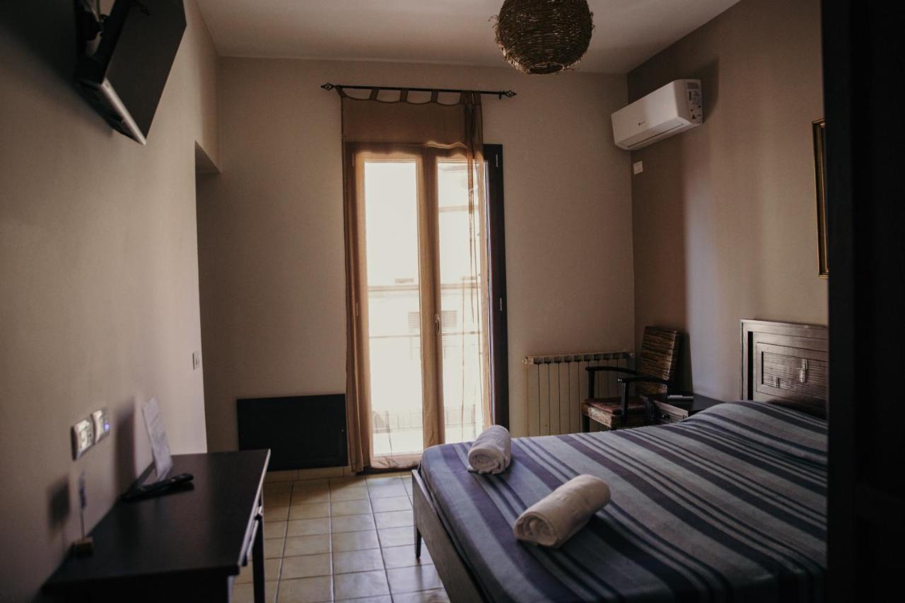 Le Antiche Colonne Bed & Breakfast Cinquefrondi Luaran gambar